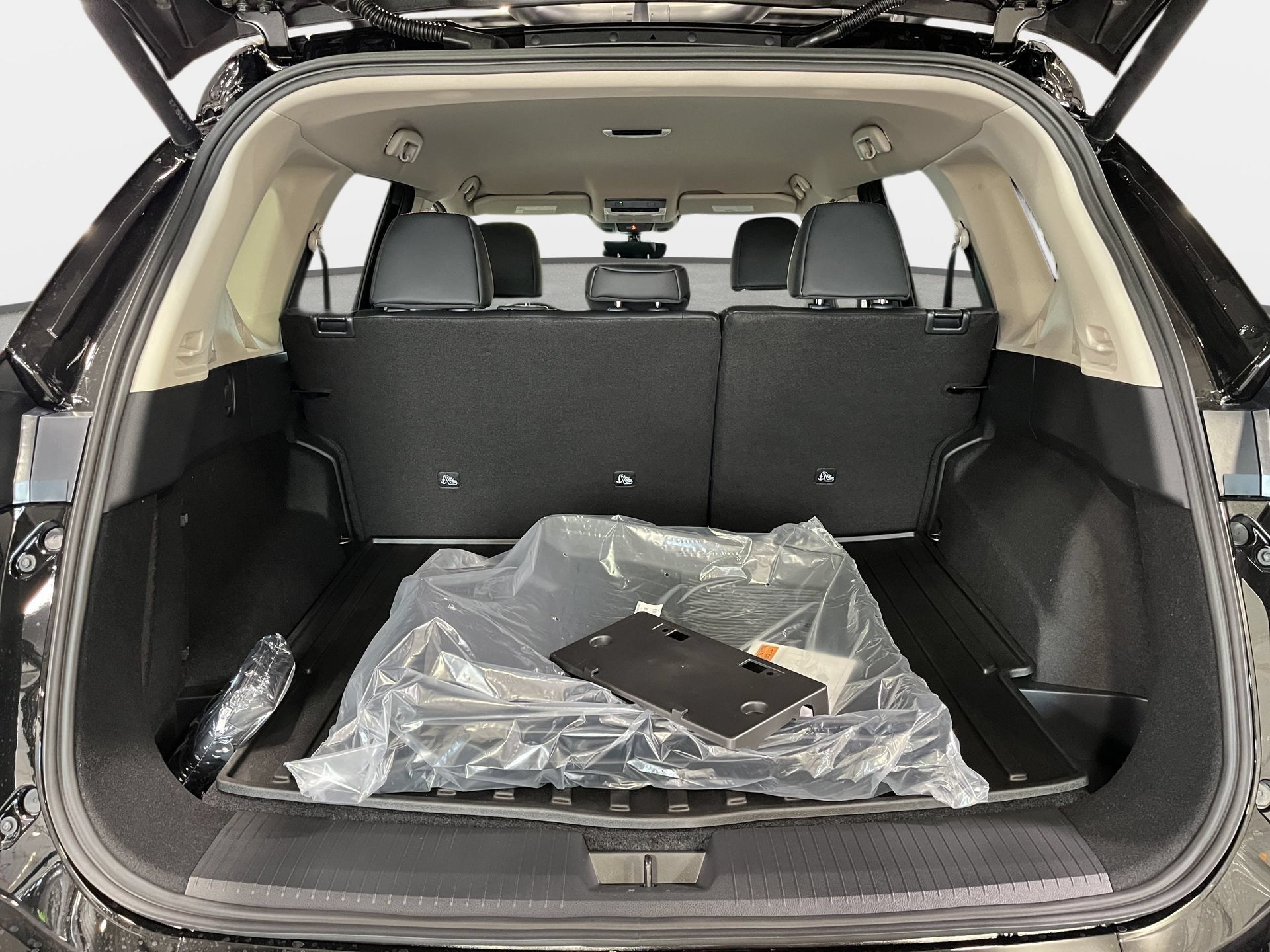New 2026 Nissan Rogue SV w/ Rock Creek Premium Package AWD/4WD image 12