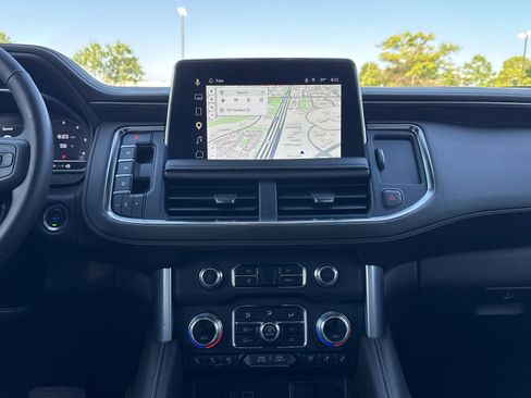 Used 2023 GMC Yukon SLT w/ SLT Premium Package RWD image 31