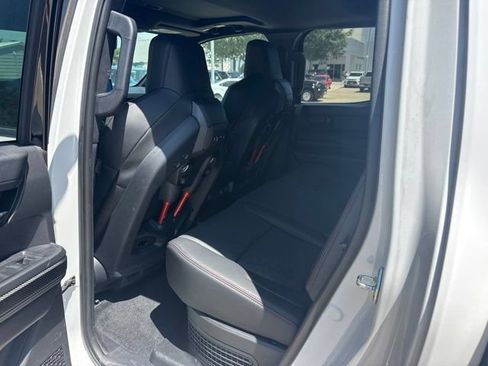 Used 2025 Toyota Tacoma TRD Pro AWD/4WD image 8