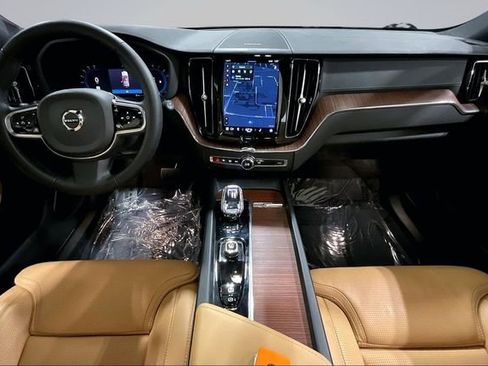 Used 2023 Volvo XC60 B5 Ultimate w/ Climate Package AWD/4WD image 19