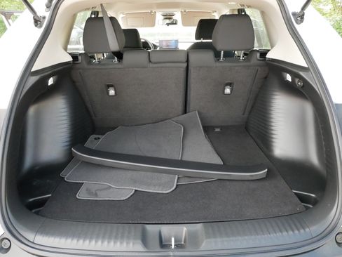 Certified 2023 Honda HR-V LX image 18