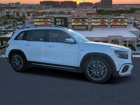 Used 2025 Mercedes-Benz GLB 35 AMG 4MATIC image 1