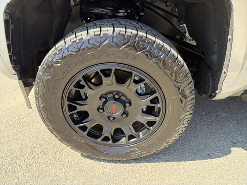 Used 2026 Toyota Tacoma SR5 RWD image 11