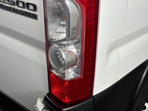 Used 2025 RAM ProMaster 2500 w/ Convenience Group FWD image 47