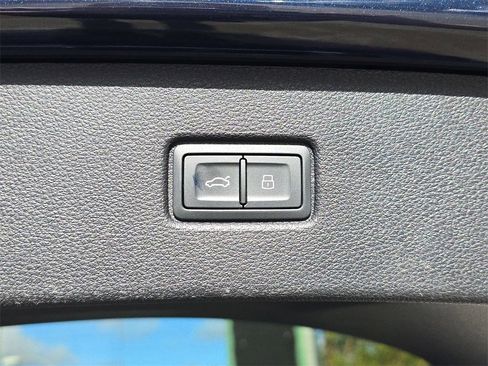 Certified 2023 Audi Q7 2.0T Premium image 14