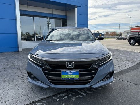 Used 2022 Honda Accord Sport image 2