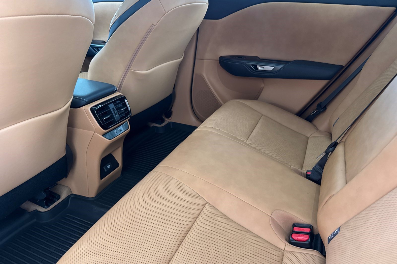 Certified 2023 Lexus RZ 450e Premium w/ Technology Package AWD/4WD image 15