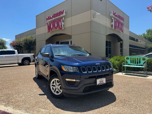 Used 2018 Jeep Compass Sport FWD image 1