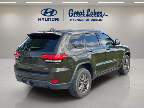 Used 2016 Jeep Grand Cherokee Laredo 75th Anniversary AWD/4WD image 5