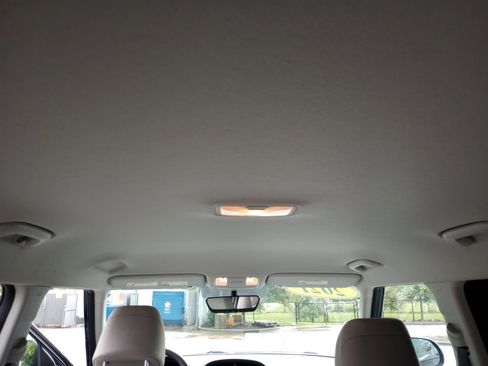 Used 2021 Kia Soul LX FWD image 24