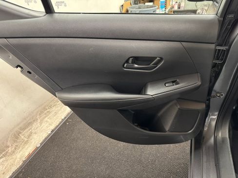 Used 2024 Nissan Sentra SV image 16