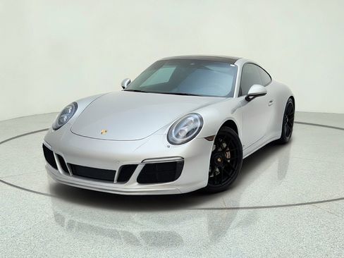 Used 2017 Porsche 911 Carrera GTS RWD image 3
