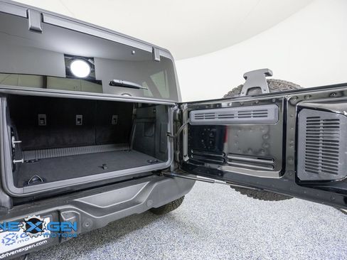 Used 2024 Ford Bronco Wildtrak AWD/4WD image 37