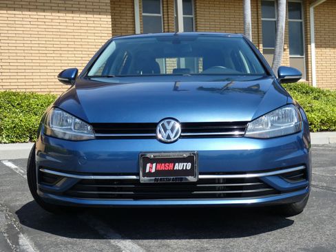 Used 2018 Volkswagen Golf S image 17