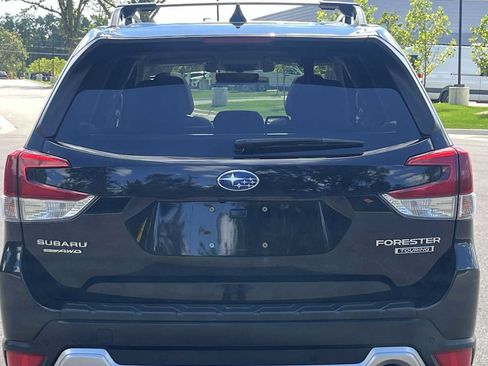 Used 2020 Subaru Forester Touring AWD/4WD image 18