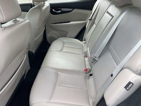 Used 2022 Nissan Rogue Sport SL image 23