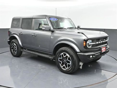 Certified 2024 Ford Bronco Outer Banks AWD/4WD image 2