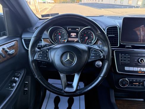 Used 2019 Mercedes-Benz GLS 450 4MATIC image 25
