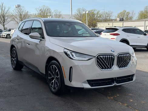 Certified 2025 BMW X3 xDrive30i w/ Premium Package image 6