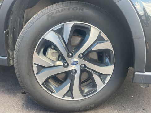 Used 2021 Subaru Outback Touring AWD/4WD image 8