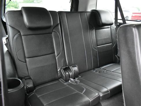 Used 2019 Chevrolet Suburban LT AWD/4WD image 28