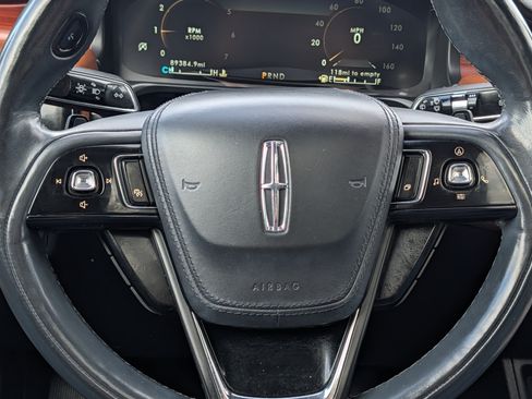 Used 2021 Lincoln Aviator Reserve w/ Equipment Group 208A AWD/4WD image 25