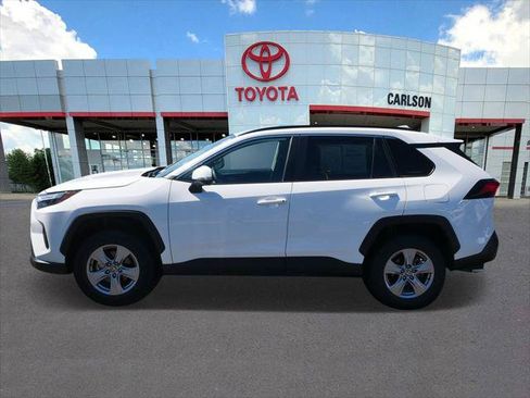 Certified 2025 Toyota RAV4 XLE AWD/4WD image 7