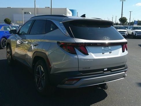 New 2026 Hyundai Tucson SEL image 3