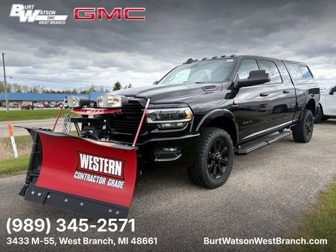 Used 2019 RAM 2500 Laramie w/ Black Appearance Package AWD/4WD image 1