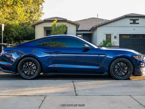 Used 2020 Ford Mustang Shelby GT350 w/ Technology Package image 9