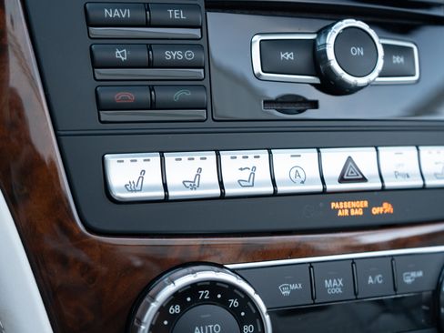 Used 2016 Mercedes-Benz SL 63 AMG image 32