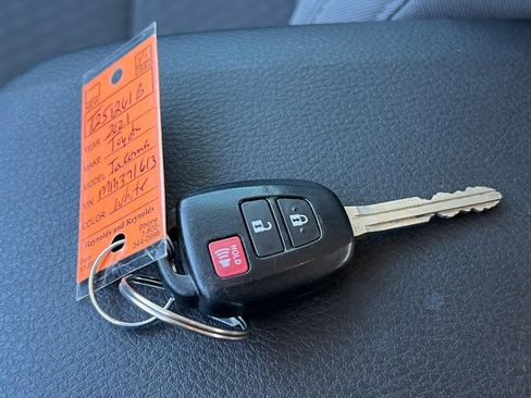 Used 2021 Toyota Tacoma SR image 34