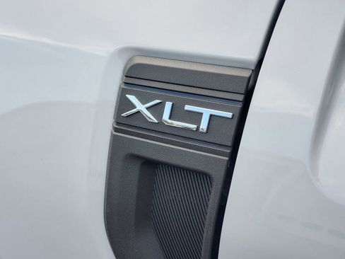 New 2025 Ford Maverick XLT w/ XLT Luxury Package AWD/4WD image 35