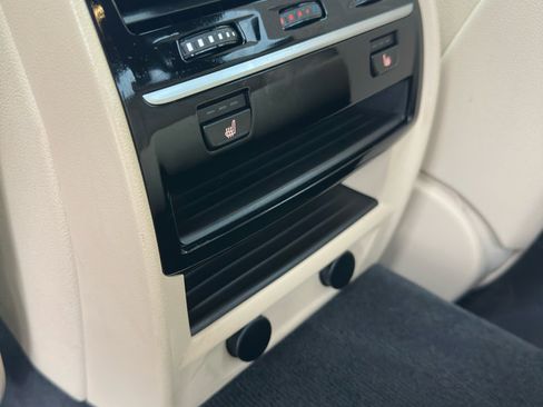 Used 2017 BMW 530i xDrive image 43