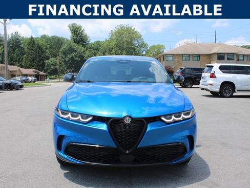 Used 2025 Alfa Romeo Tonale w/ Premium Package AWD/4WD image 3