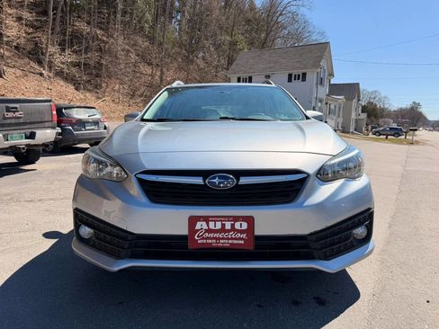 Used 2020 Subaru Impreza 2.0i Premium image 2
