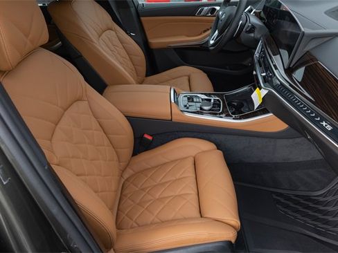 New 2026 BMW X5 xDrive50e w/ Climate Comfort Package image 21