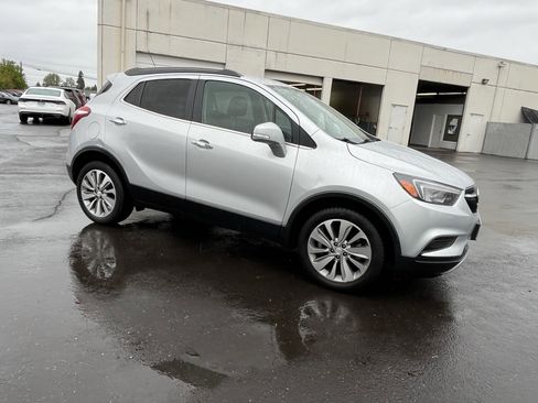 Used 2019 Buick Encore Preferred FWD image 5