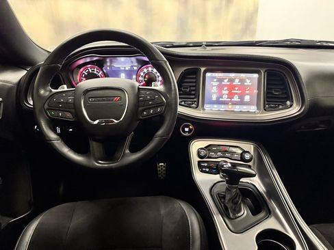 Used 2023 Dodge Challenger R/T w/ Plus Package image 20