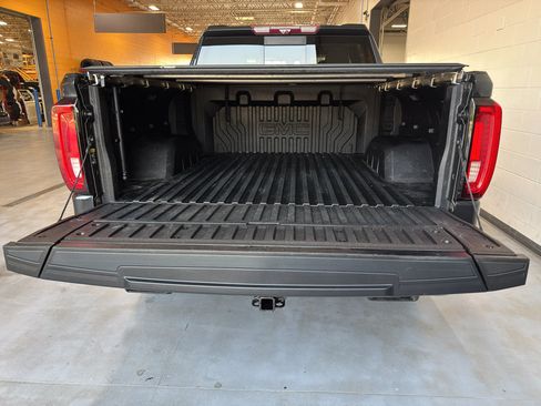 Used 2020 GMC Sierra 1500 AT4 w/ AT4 Premium Package AWD/4WD image 22