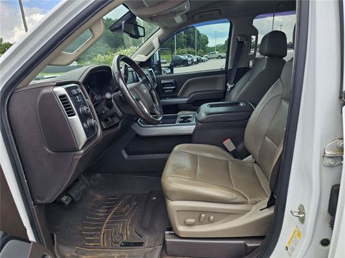 Used 2019 Chevrolet Silverado 2500 LTZ w/ Duramax Plus Package AWD/4WD image 17