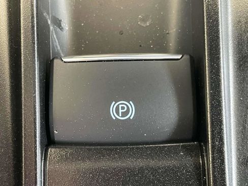 New 2025 Ford Explorer Active image 25