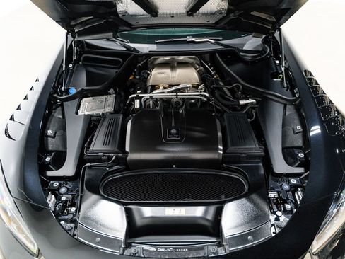 Used 2021 Mercedes-Benz AMG GT Black Series image 5