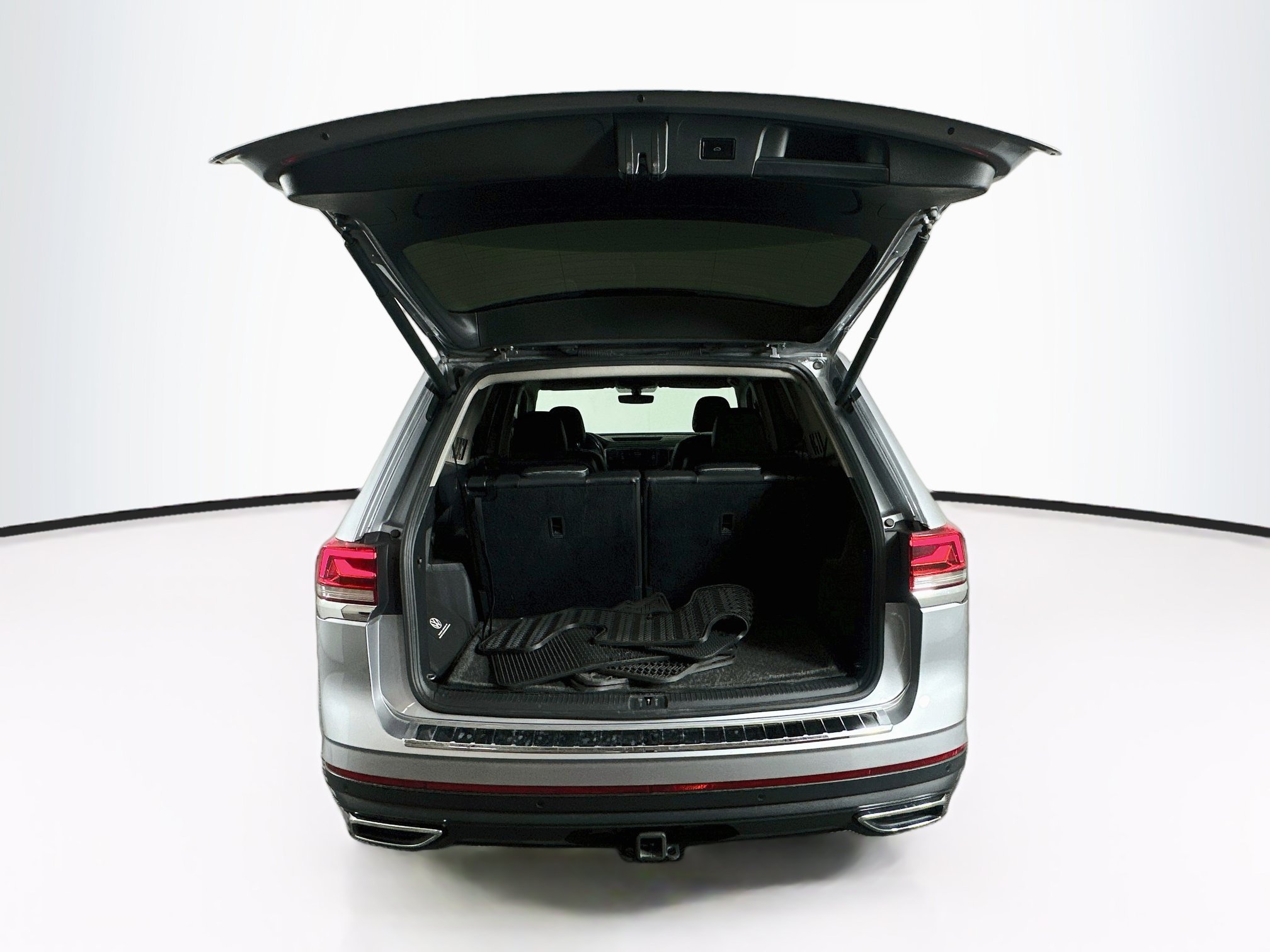 Used 2021 Volkswagen Atlas SE w/ Towing Package FWD image 29