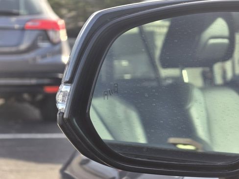 Used 2025 Toyota RAV4 XLE Premium image 25