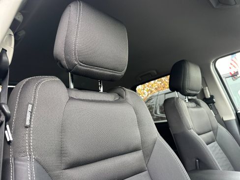 Used 2022 Nissan Frontier SV image 17