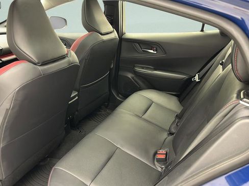 Used 2024 Toyota Prius Prime Premium w/ Advanced Technology Package FWD image 10