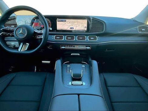 New 2026 Mercedes-Benz GLS 450 4MATIC image 6