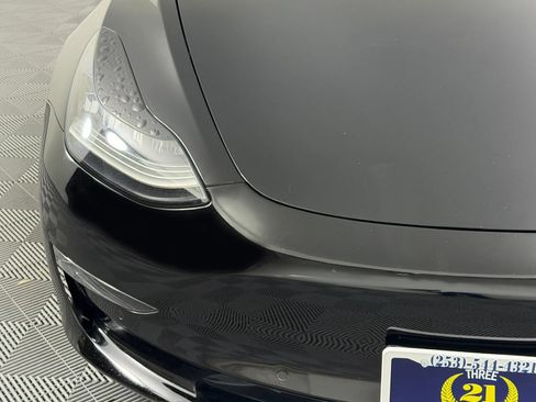 Used 2018 Tesla Model 3 Long Range RWD image 4