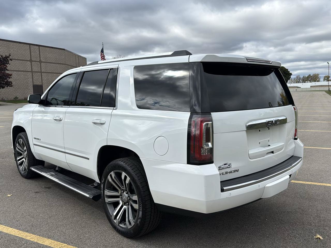 Used 2019 GMC Yukon Denali w/ Denali Ultimate Package AWD/4WD image 7
